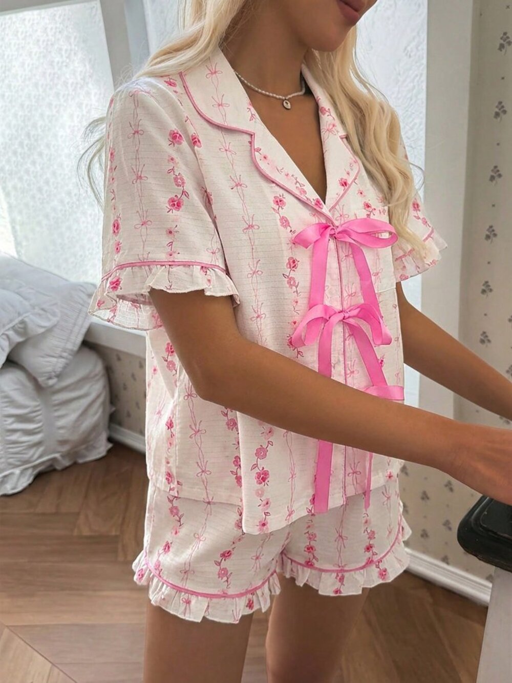 Multicolor Romantic Floral Print Women's Bow Tie French Drawstring Pajama Set - Picture 3 of 6